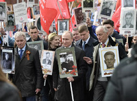 Prezident RF Vladimir Putin na pochodu Nesmrtelný pluk