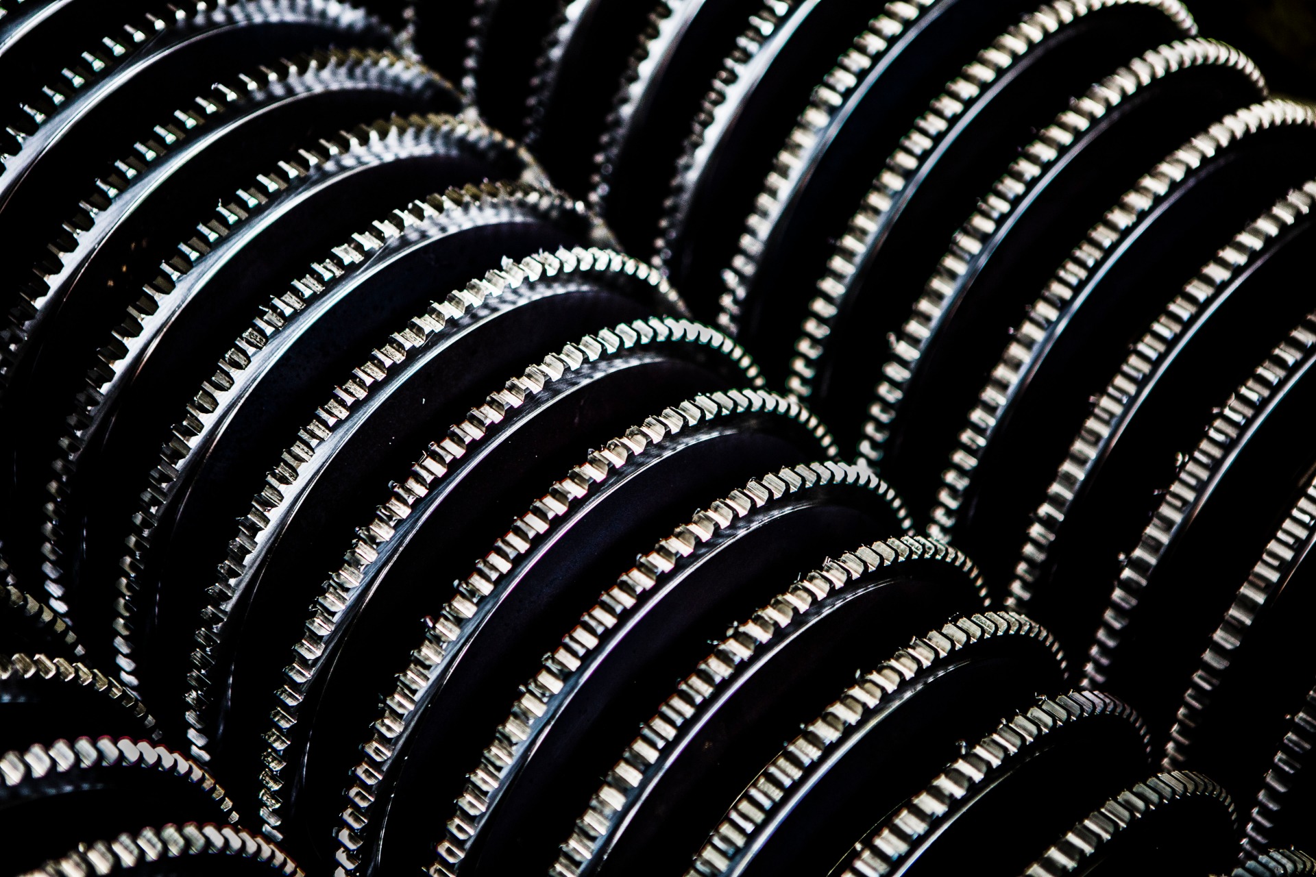 CZ-AUTO: We produce top gear wheels and shafts