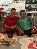 Por suerte contra Luis mis picos funcionaron bien y la fanta fue para mi :)