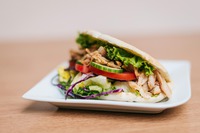 Kebab v pite