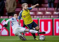 Kasper Fisker i duell med FCKs Carlos Zeca.