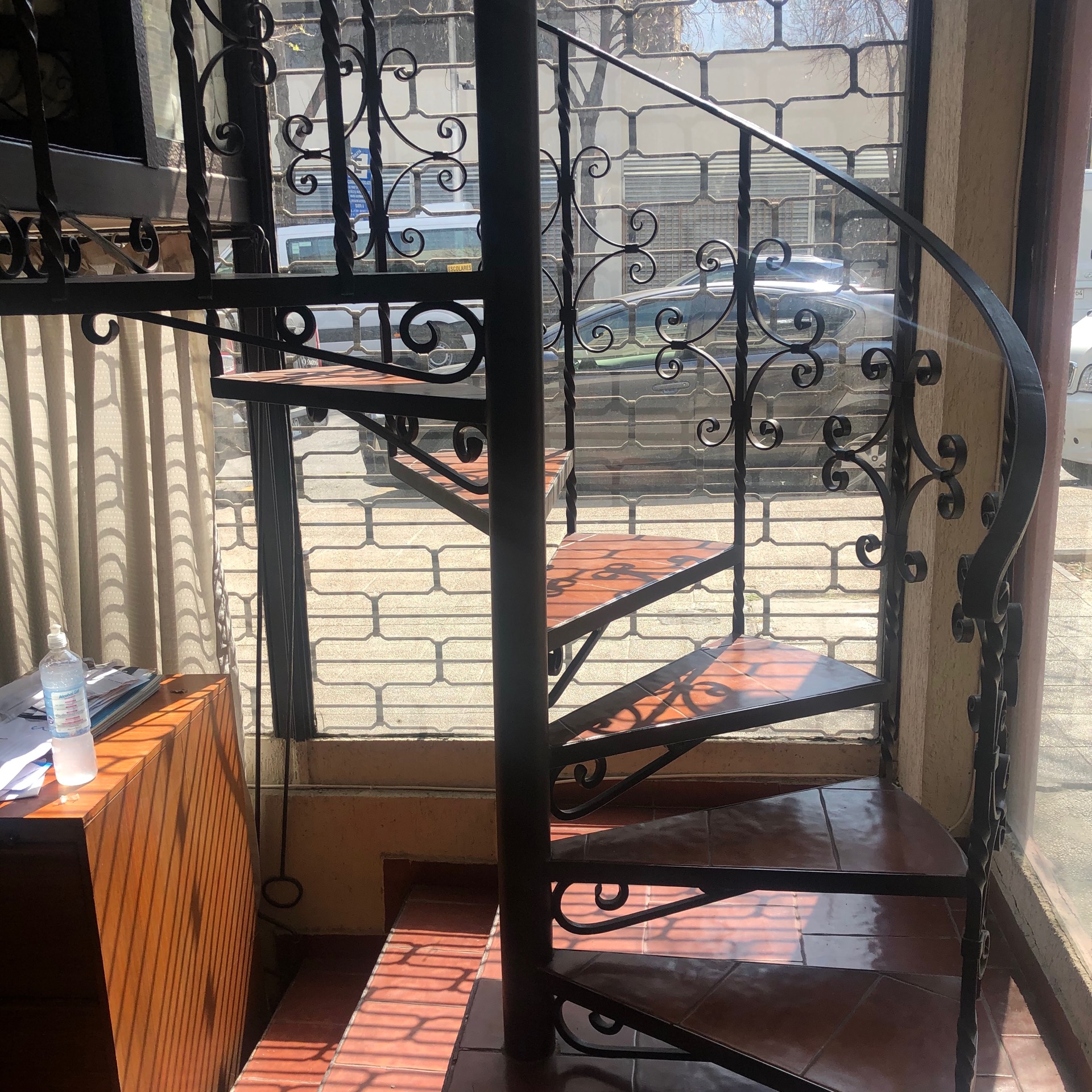 Colonial :: Escaleras Caracol