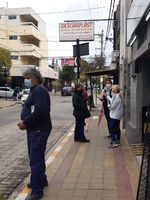 Parada de calle Chacabuco y Pringles.