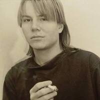 Pohjoiskarjalainen Kinnunen oli pantavan näköinen jätkä nuorena tiukkapyllyisenä untuvikkona ennen kuin astui Turun junaan ja korkin päälle...