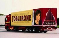 Toblerene-Sahlin ryvettyi skandaaleihin Ruotsin demareiden johdossa