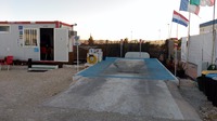 Muelle descarga de aguas grises y negras. Llenado de agua potable. Tambien disponibles para no alojados.