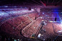 Nepřehledná masa jednotlivců. Zdroj: Samphotostock