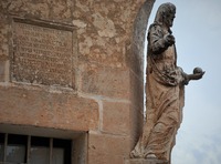 První stopy křesťanství na ostrovech. Zdroj: foto autor