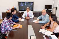 El vicepresidente regional, Pablo Zuloaga, se reúne con la Unión De Estudiantes de Cantabria.