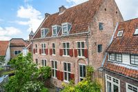 Recente foto van achterzijde