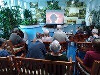 promítání dokumentu v relaxační místností