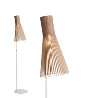 Vloerlamp Secto 4210 met naturel kap en grijs frame