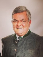 Herr Helmut Kriegl