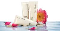 Satin body péče o tělo /sprchový gel, peeling,tělové mléko/ v hodnotě 1090 Kč