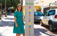 Gema García en la plaza Tutti Fruti de Nerja