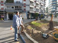 Antonio Ariza visita las obras de la rotonda de de la plaza de los Reyes Católicos