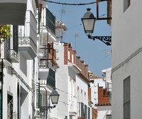 La Diputación adjudica por 1,6 millones de euros la mejora del alumbrado de 7.000 farolas en 53 municipios