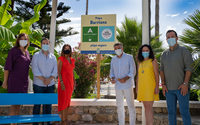 Las playas de Nerja reciben el distintivo 'Andalucía Segura' otorgado por la Junta de Andalucía de manos de la delegada territorial de Turismo en Málaga, Nuria Rodríguez