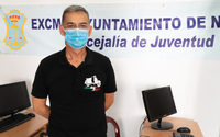 El concejal de Juventud en Nerja, Daniel Rivas, informa sobre los cursos para los jóvenes del municipio