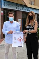 Óscar Medina y Sandra Extremera presentan el cartel 'Los Mayores del Mejor Clima de Europa’