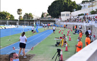 El Ayuntamiento de Nerja sustituirá el césped artificial de la pista de atletismo