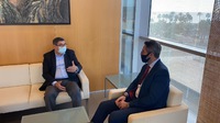 Juan Carlos Maldonado y Moreno Ferrer acuerdan el aplazamiento del mercado 'Sabor a Málaga' en la ciudad de Vélez-Málaga