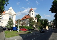 Dnešní obchodní akademie a kostel Sv. Gotharda