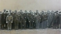 Savonrantalainen Mauno Pitkänen (kasvot rengastettu) palopäällikkökurssilla vuonna 1945