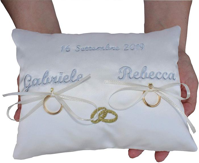 Cuscini portafedi e cestini rossi per il matrimonio | Acquisti Online su