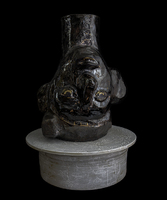 Aktör (#2/16). Glaserat porslin. 114 x 80 x 80 cm (ca). 2016