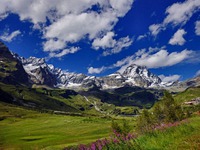 Quando ormai sono tornato giù a valle la giornata beffardamente diventa bella e soleggiata