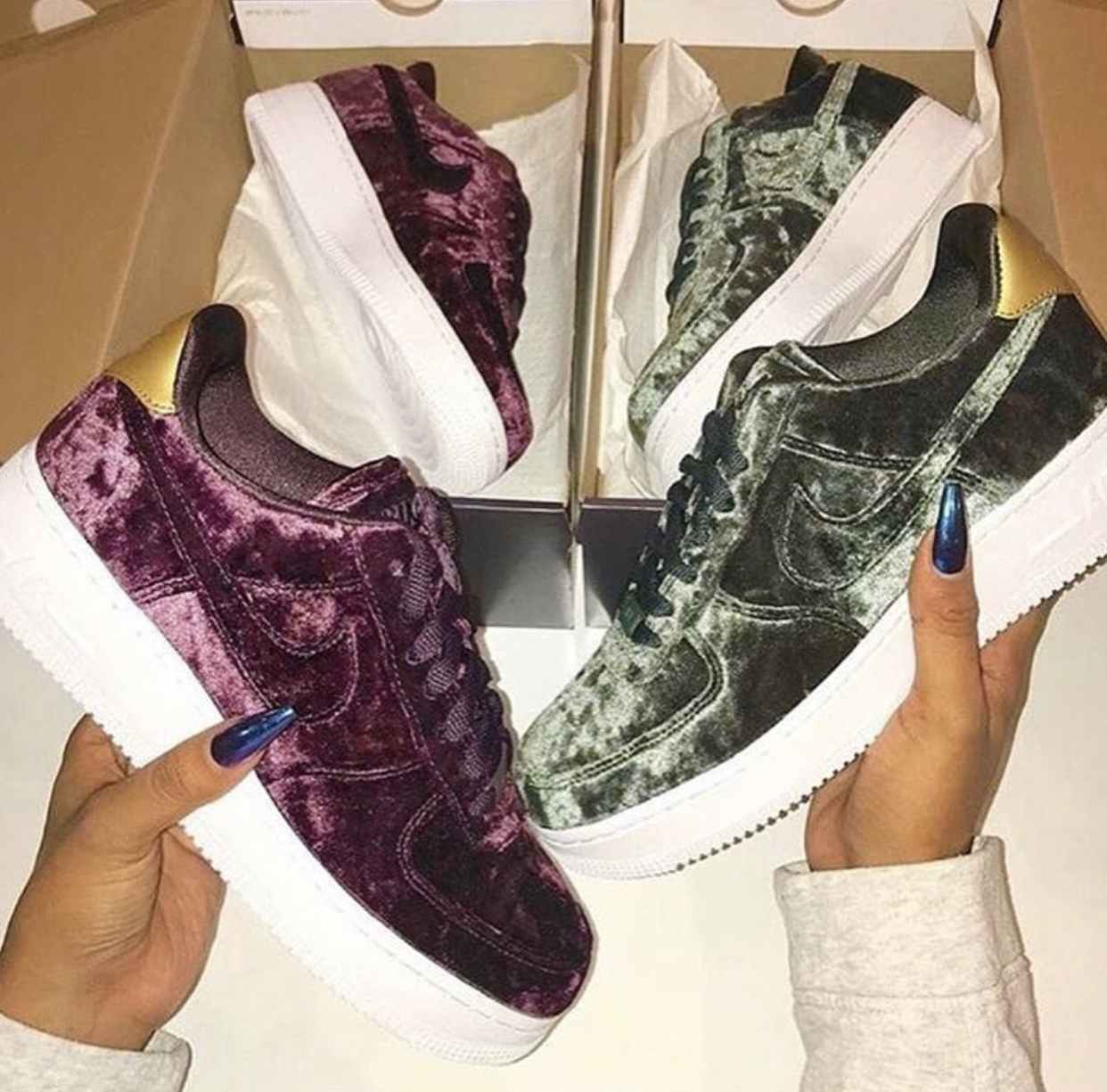 NIKE® AIR FORCE 1 Gamuzadas