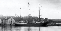Misjonsskipet Paulus ved Kranen i 1885. Foto: Det Norske Misjonsselskap.