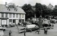 Torget 5. Osram lamper lysrør. Bildet ble tatt i 1950-årene.