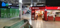 Lissabon Airport -Geschäfte im Terminal 1 Abflughalle