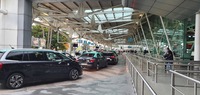 Lissabon Airport- Taxisstand vor Ankunftshalle2