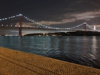 Lissabon - Bruecke 25 Abril bei Nacht