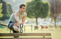 Alongamento pré e pós-treino: fundamental para a retomada dos exercícios físicos (Foto: Getty Images)