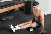 A liberação miofascial através dos foam rollers é muito utilizada por atletas durante a rotina de aquecimento e cooldown.