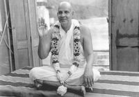 Swami Sivananda: diene, liebe, gib, reinige, meditiere und verwirkliche