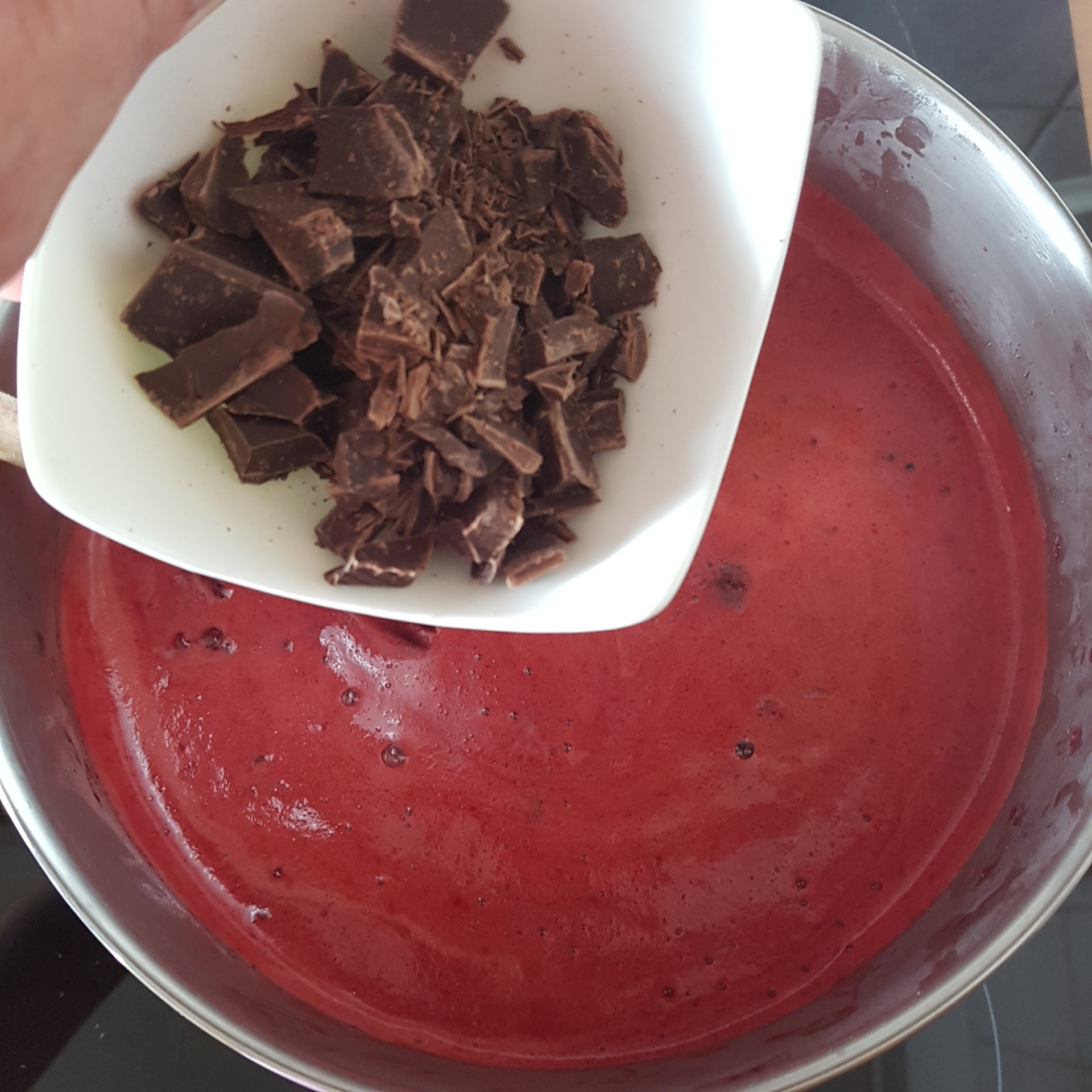 Schwarzwälder Kirsch Marmelade :: Bella-cooks-and-travels