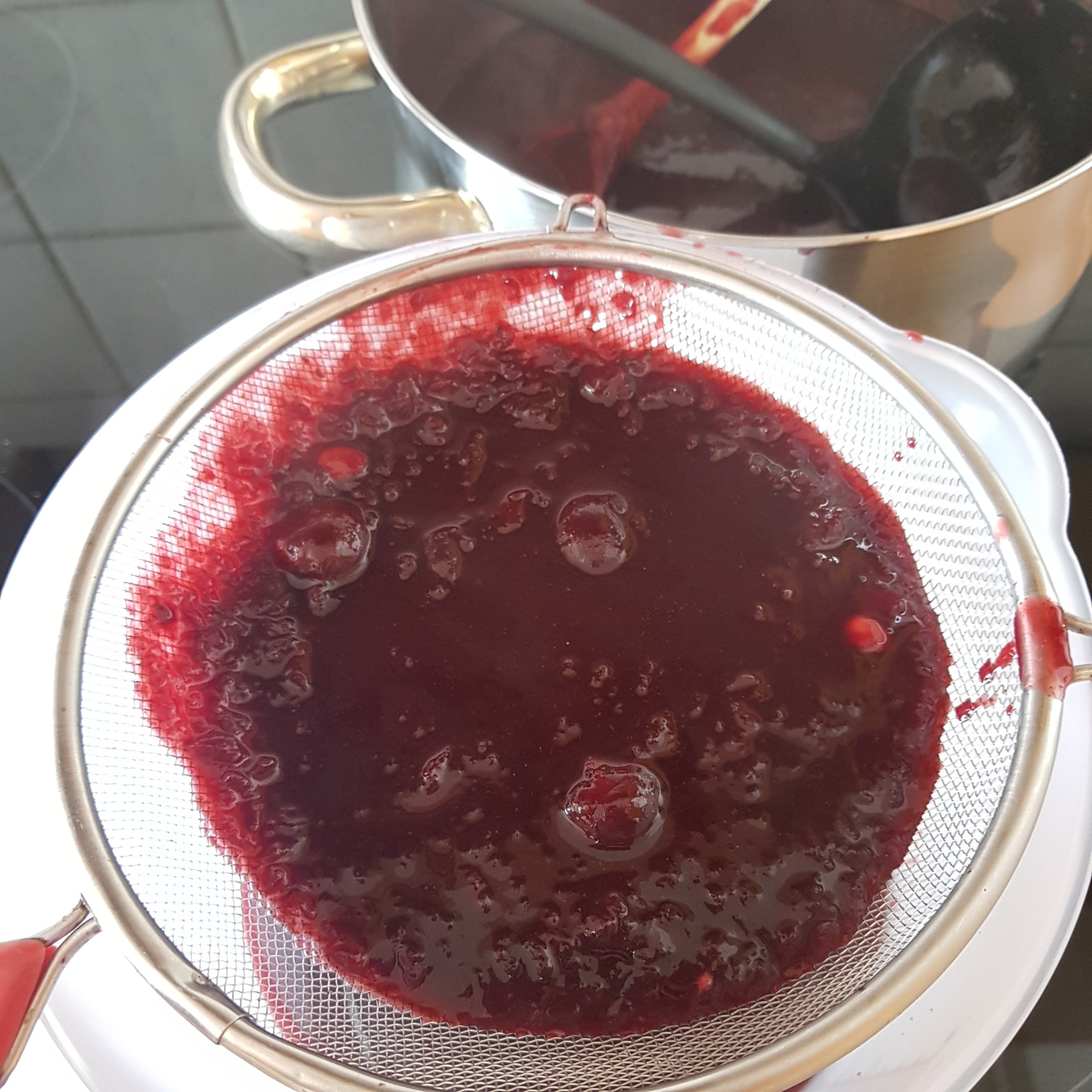 Schwarzwälder Kirsch Marmelade :: Bella-cooks-and-travels
