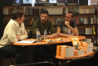 Romain Dutter (à droite sur la photo) et Bouqé (au centre) en rencontre-dédicace à la librairie Richer.