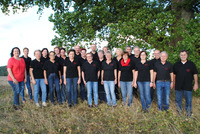 Die Rose Valley Singers mit ihrer neuen Dirigentin Tanja Becker im September 2019