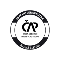 členka Českě asociace pro psychoterapii