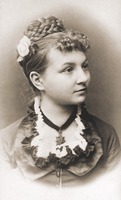 Zdenka Janáčková, rozená Schulzová (1865–1938), v roce 1880 © Moravské zemské muzeum