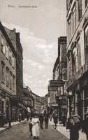 Česká street, in the forefront on the right is the building which housed the offices of the Lidové noviny and the popular Brichta café © Josef Filip Publishers