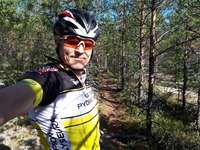 Tänään Lintikon mahtavia polkuja pitkin!