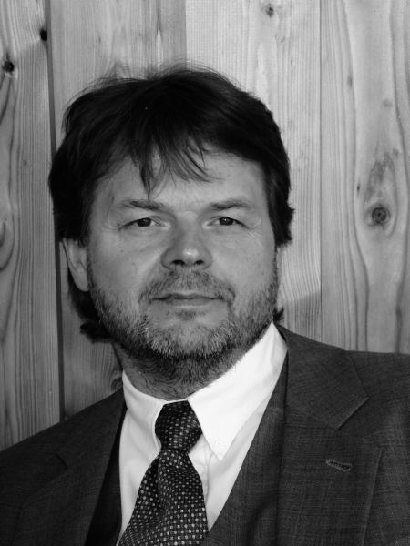 Martin Rudzinski Základové prahy a svislé konstrukce :: Penatus