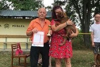 Dakar s paničkou a s rozhodčím